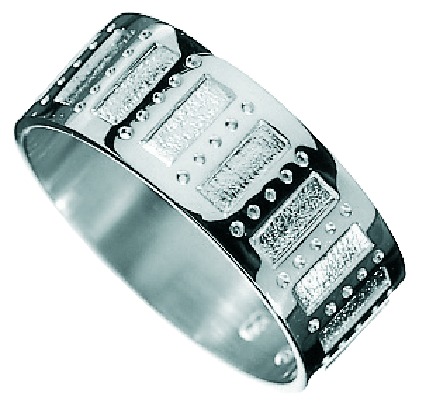 Kalevala Legenda/Metsäpirtti 659 valkokultainen sormus - Kalevala Love - 541000400170 - 1