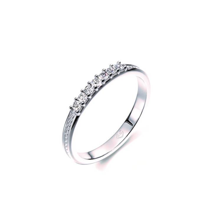 Kalevala Love Ikiaikainen-sormus VK 2,3mm, 14K, 7 x 0,02ct - Kalevala Love - 541000112D160 - 2