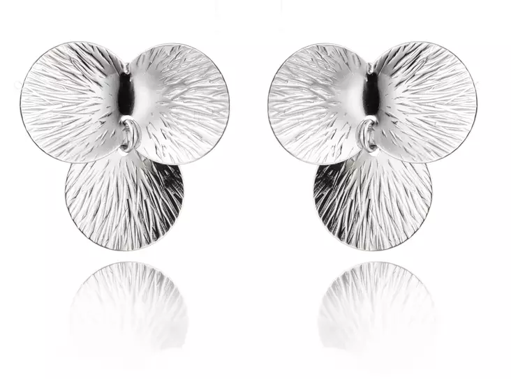 Lumoava Tanssi hopeiset pienet korvakorut L54249720000 - Lumoava korvakorut - L54243720000 - 1