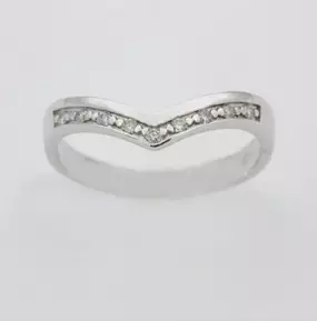 C.Granit valkokultainen timanttisormus 9x0,01ct - Timanttisormukset - V9113-1-165 - 1